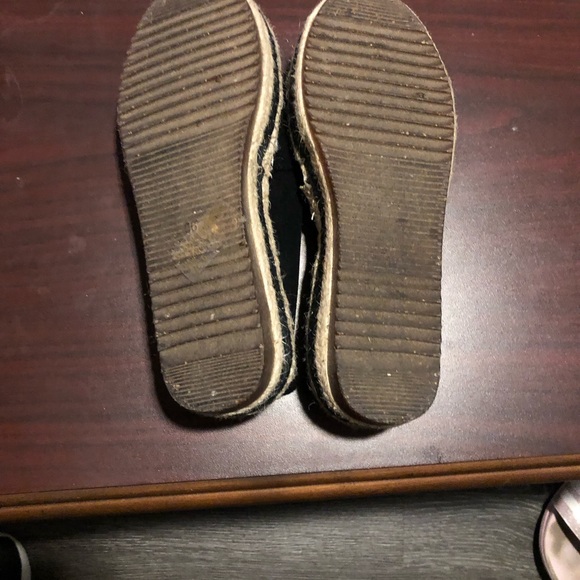 Suede top Espadrille.  Worn once. - Picture 4 of 5